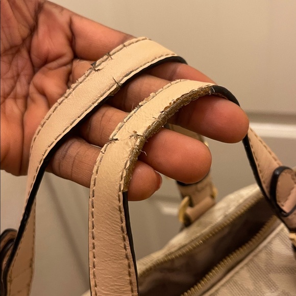 Michael Michael Kors please check all picture of condition - Picture 16 of 17